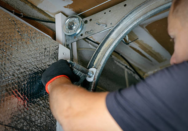 Affordable Garage Door solutions in Keystone, FL
